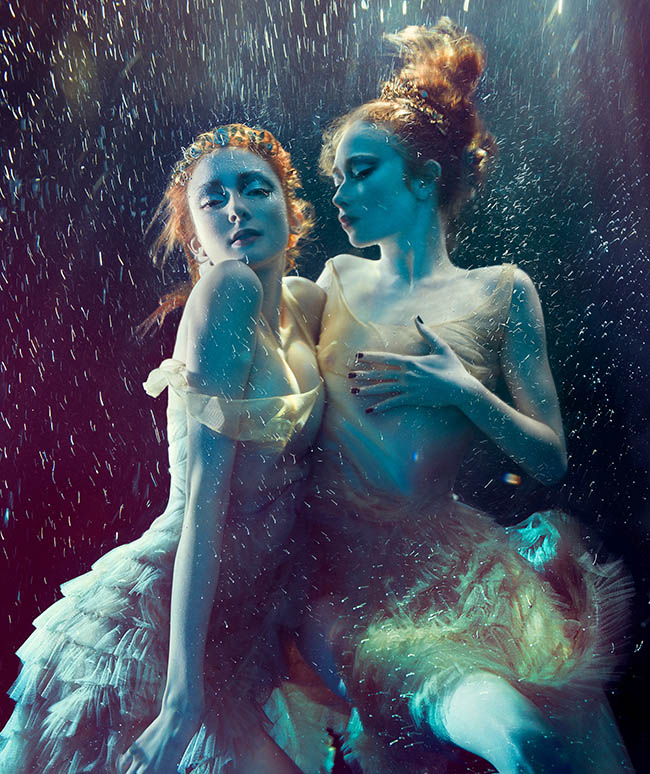 Photograph by Zena Holloway. "Sisters of Serenity" [Digital Photography, Canon 1DS + Seacam Housing]